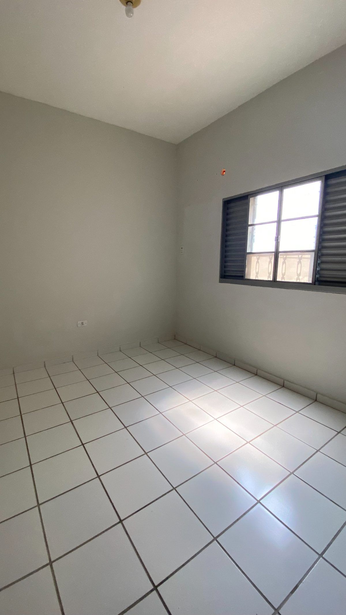 Apartamento para alugar no Araés em Cuiabá – 1 quarto grande, sala ampla e 1 vaga — 16