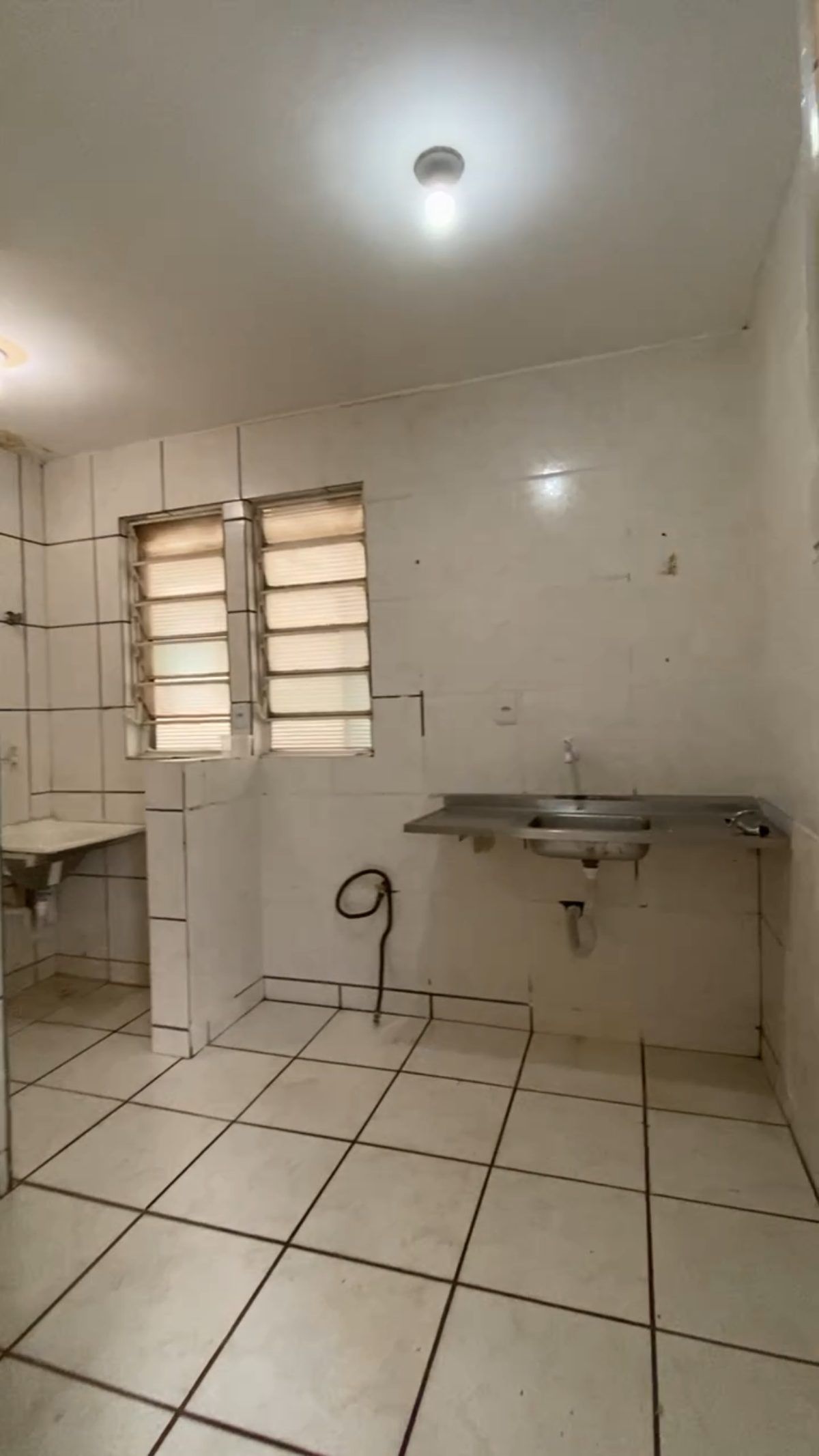 Apartamento 2 Quartos Próximo ao Shopping Pantanal — 4