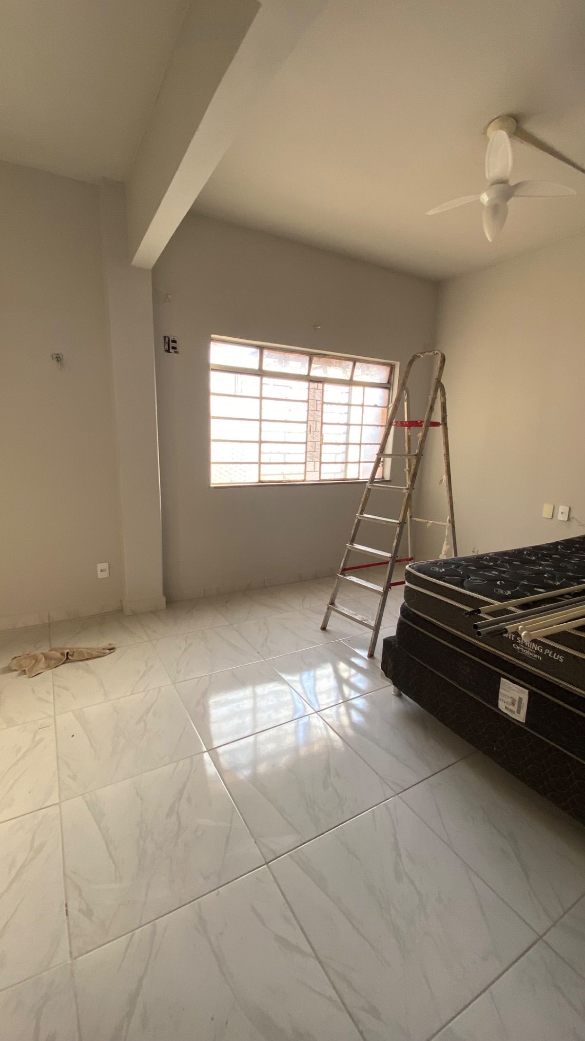 Apartamento térreo para locação no Centro Sul em Cuiabá – 2 quartos grandes e 1 vaga — 2