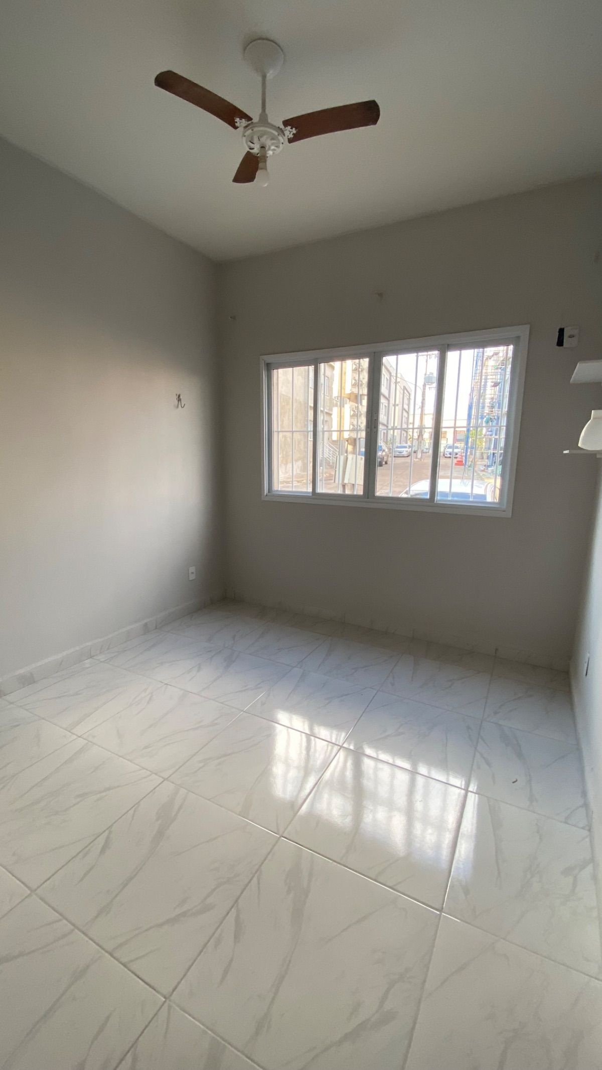 Apartamento térreo para locação no Centro Sul em Cuiabá – 2 quartos grandes e 1 vaga — 5