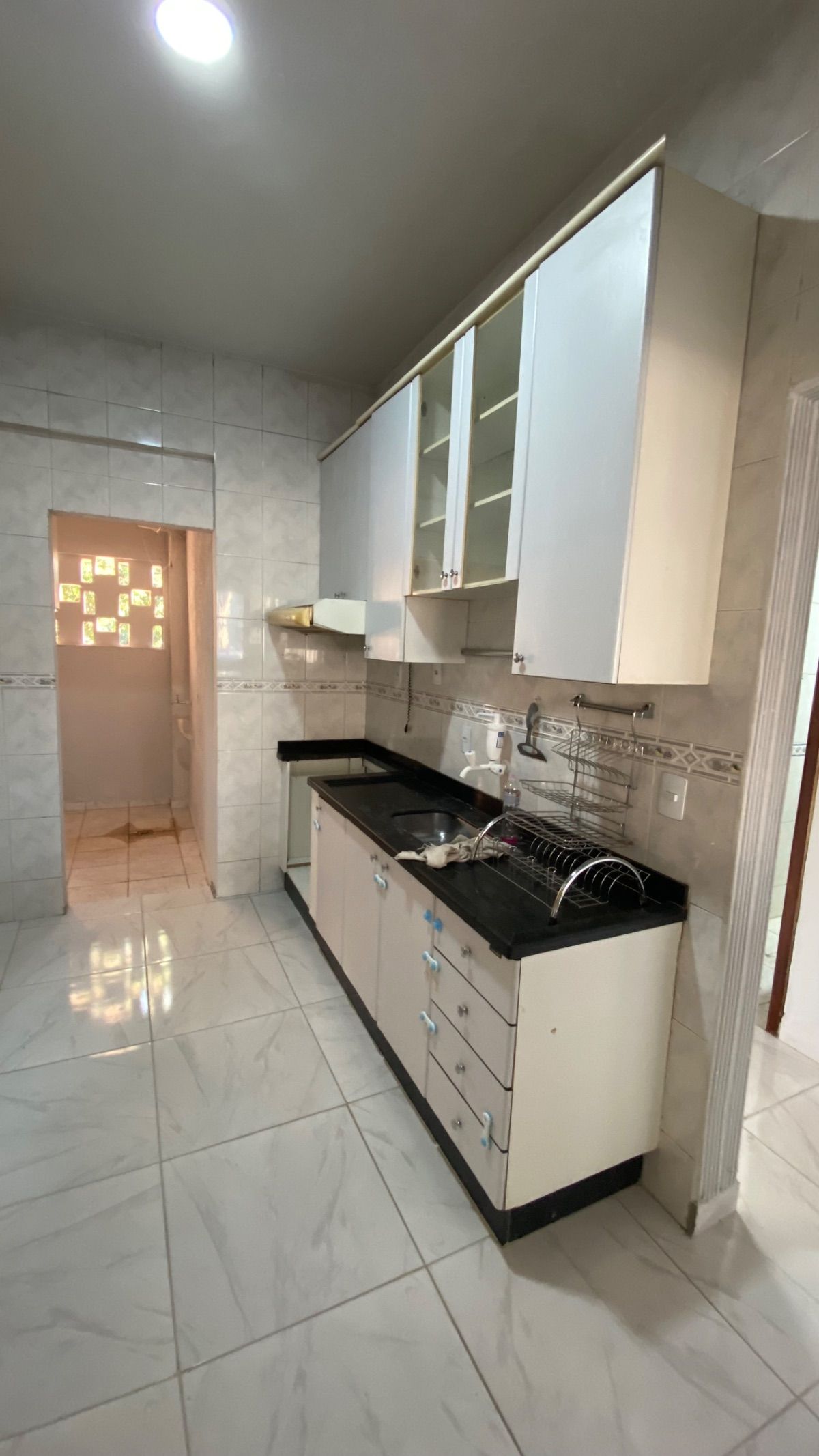 Apartamento térreo para locação no Centro Sul em Cuiabá – 2 quartos grandes e 1 vaga — 7