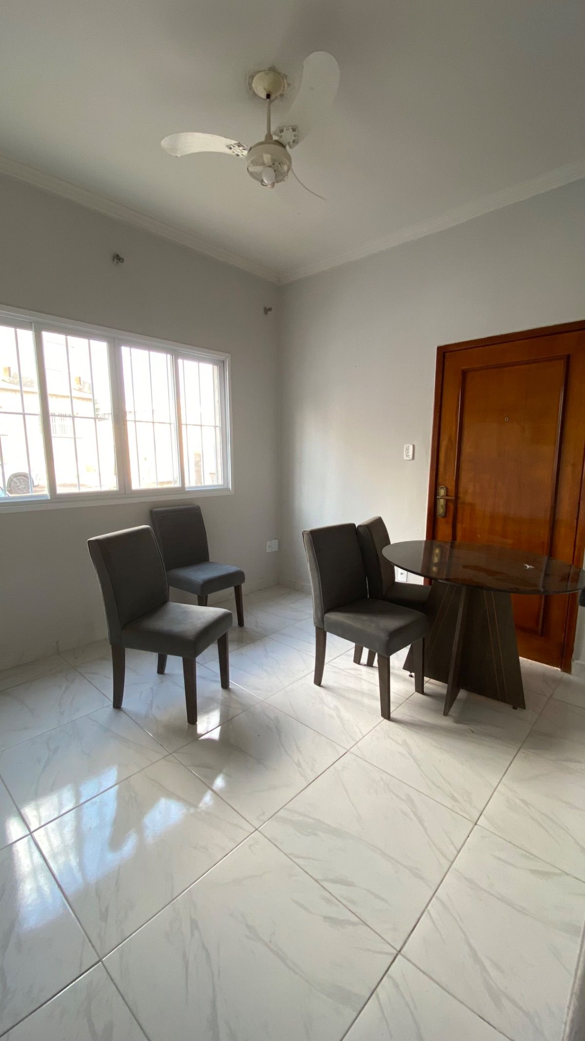 Apartamento térreo para locação no Centro Sul em Cuiabá – 2 quartos grandes e 1 vaga — 10