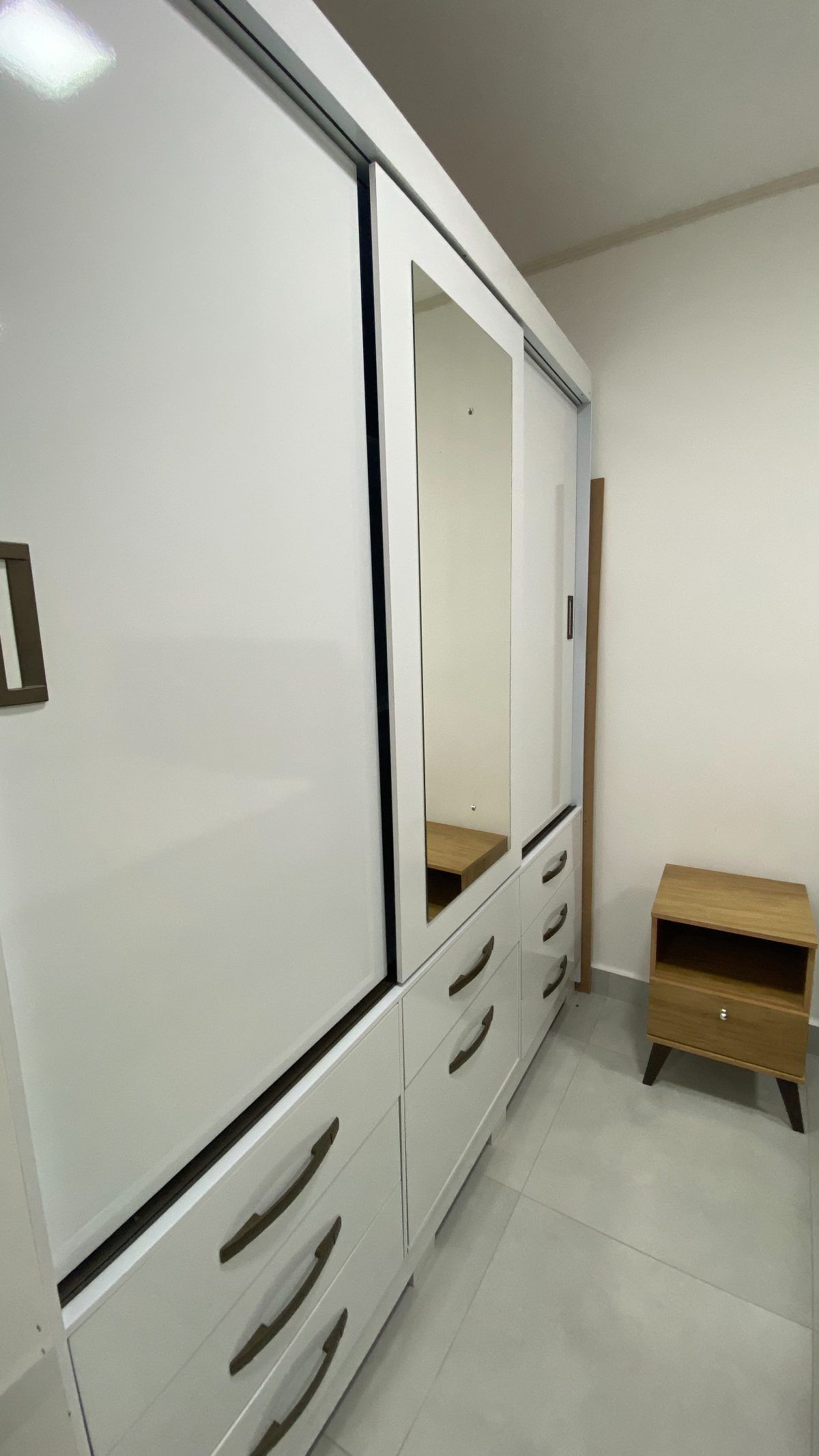 Apartamento mobiliado para locação no Condomínio Bela Marina em Cuiabá – 2 quartos e 2 vagas — 3